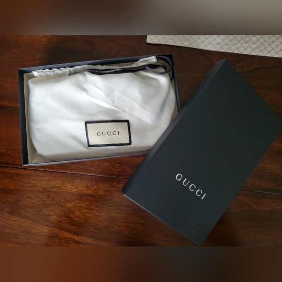 Authentic Gucci Interlocking G Bag Chain Wallet Crossbody + BOX - Picture 15 of 15